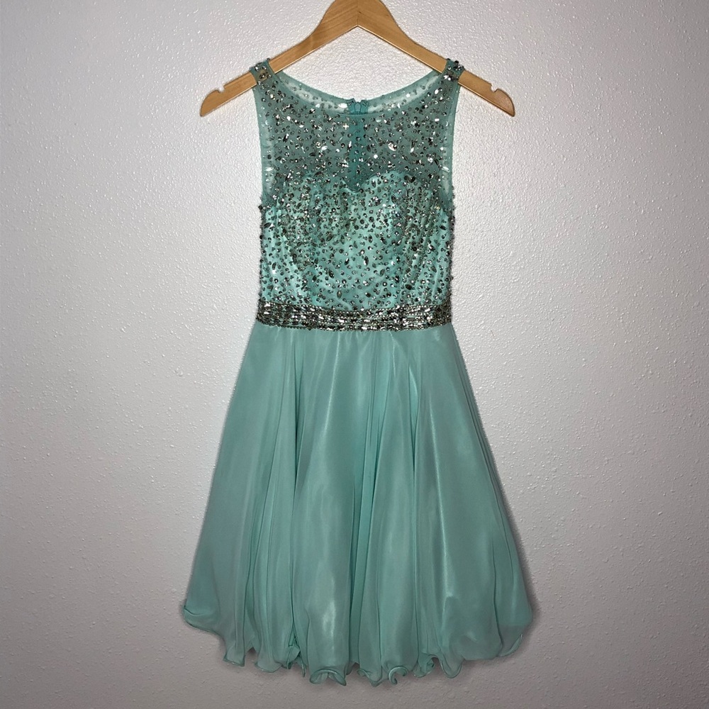 Beautiful light Blue Short Formal Dress